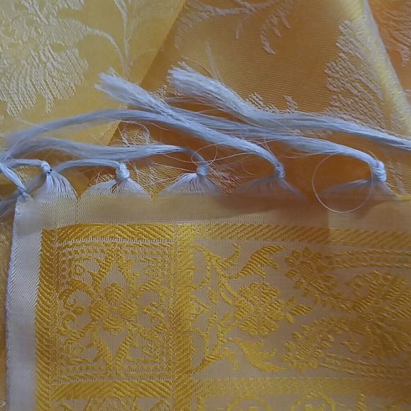 Scarf - Picture 5 of 5